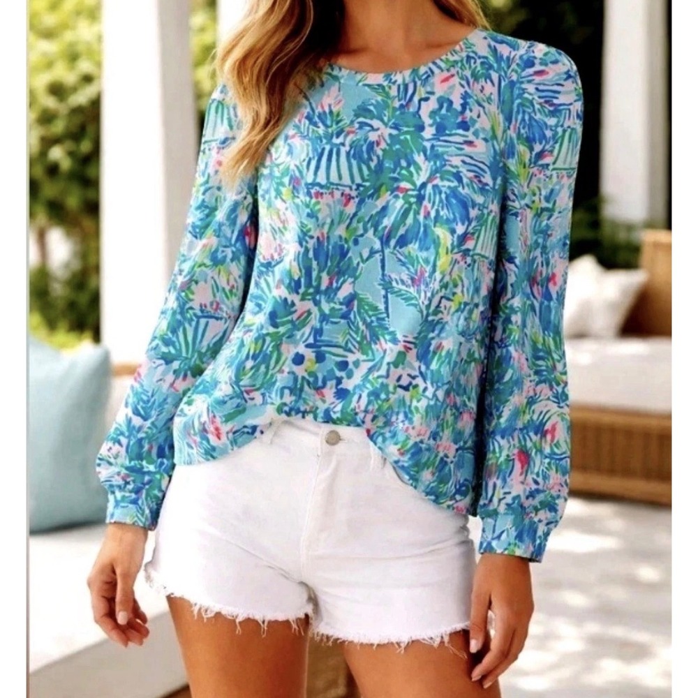 Lilly Pulitzer Sweatshirt Jansen Medium Blue Ibiza Cabana Cocktail Cotton Top